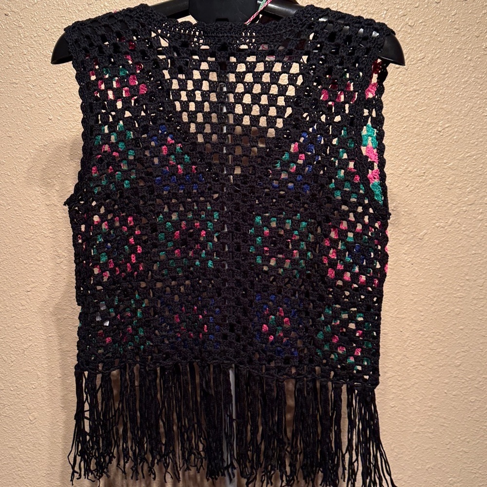 NEW!!! Umgee Granny Square Crochet Fringe Sweater VEST Sz Small, NWT - Picture 11 of 11